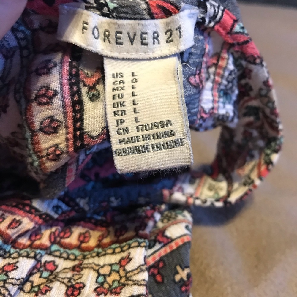 Patterned crop - Picture 4 of 4